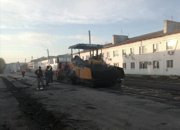 В Мглине продолжается капитальный ремонт улицы Первомайской