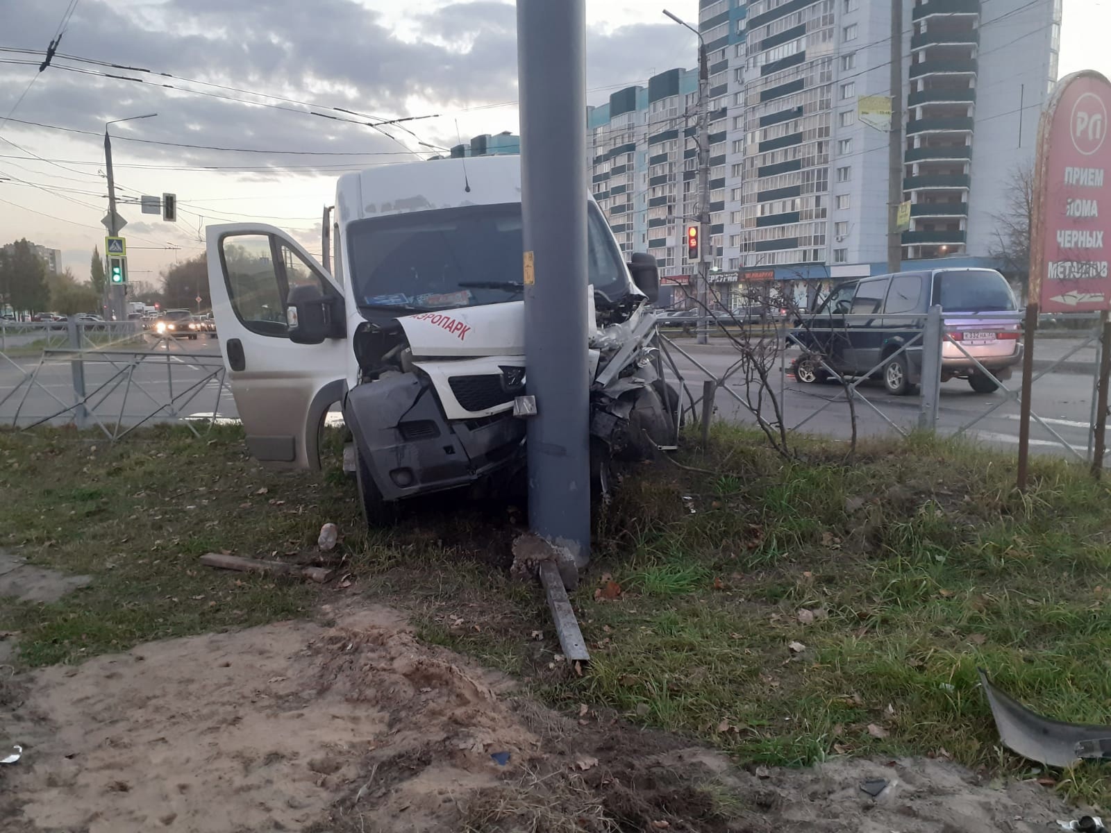 В ДТП с маршруткой в Брянске пострадали 5 пассажиров