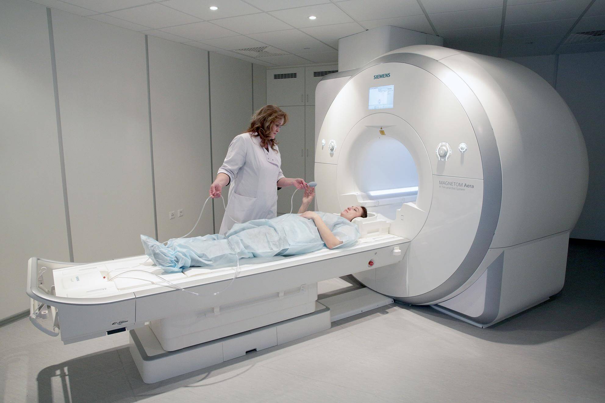 Брянские больницы оснащают высокотехнологичным оборудованием