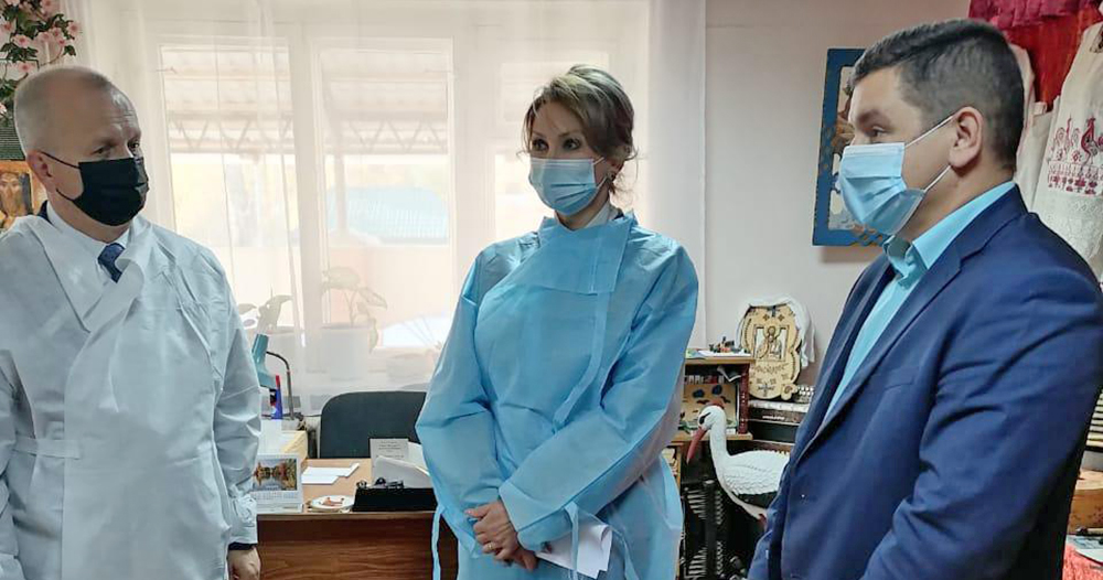Врио замгубернатора Агафонова посетила дарковичский дом-интернат для престарелых и инвалидов