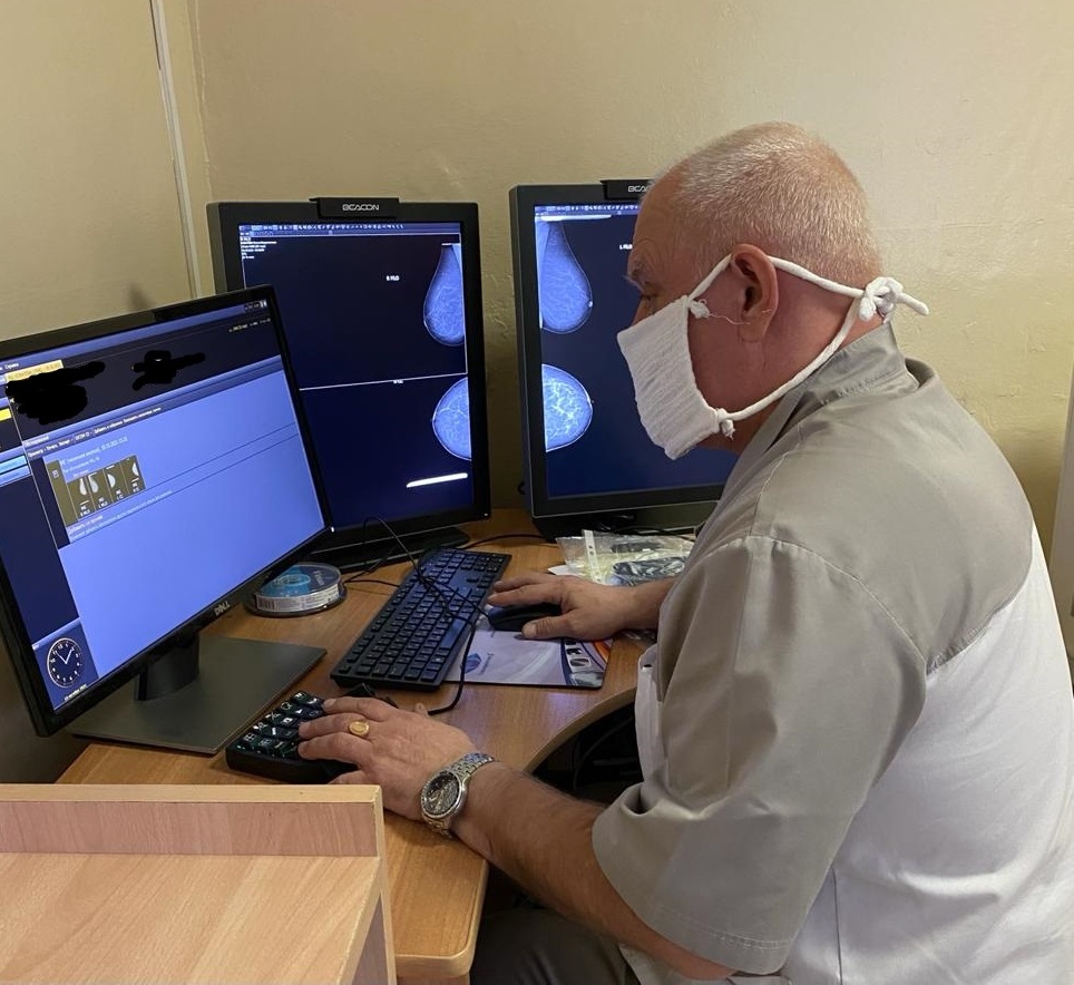 В больнице Новозыбкова заработал компьютерный томограф за 40 миллионов рублей