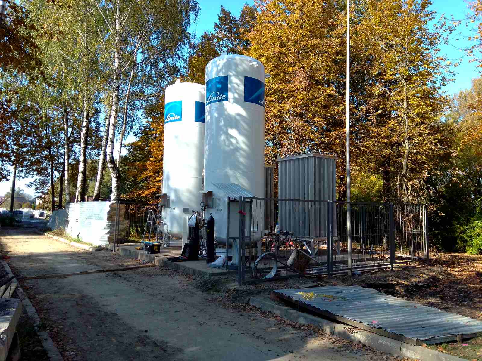 В брянской горбольнице №4 завершается монтаж кислородной станции