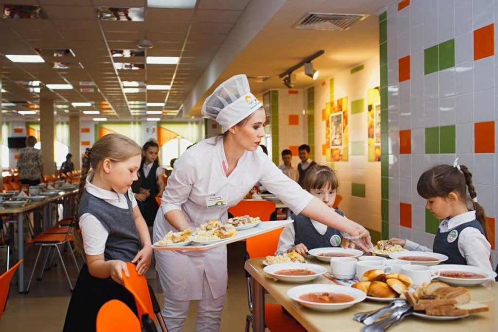 В Брянске на питание школьников потратили 215 миллионов рублей