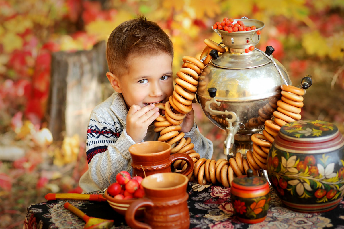 В брянском Сельцо для детей из соцприюта устроили День спонтанного чаепития