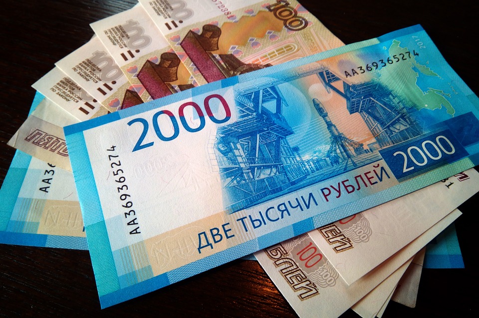 Обматерившую полицейского жительницу Брянска оштрафовали на 7 тысяч рублей