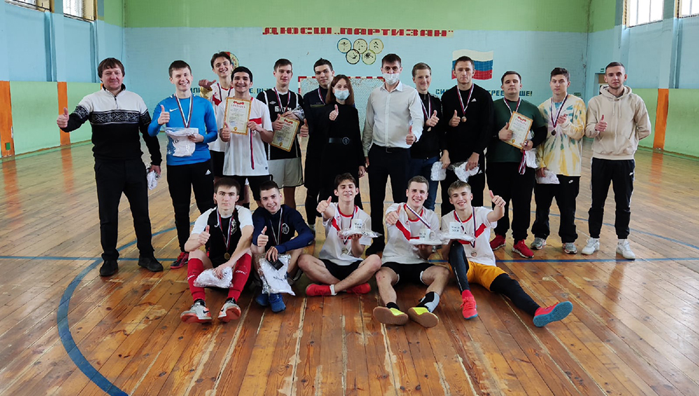 В Брянске определили победителей городского турнира по мини-футболу «Мы за ЗОЖ»
