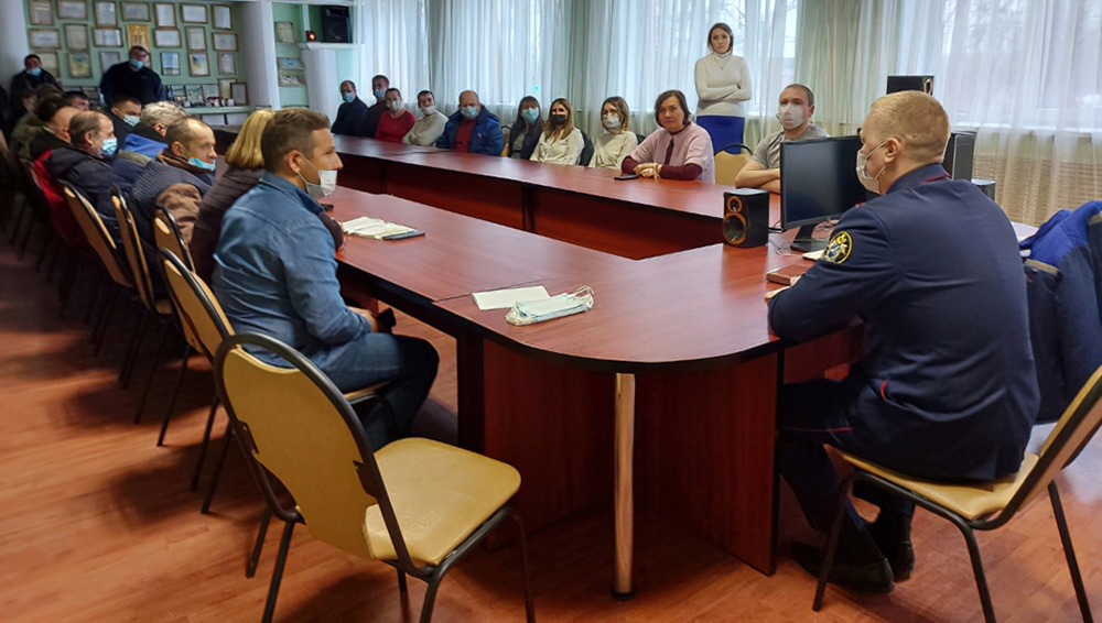 В Брянской области работники ТнВ «Сыр Стародубский» встретились со следователями