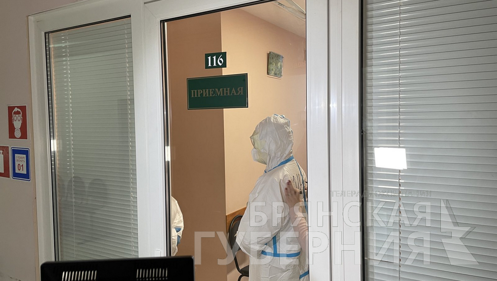 Депутат госдумы Николай Щеглов посетил брянскую больницу в Глинищево