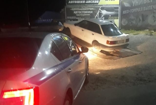 В брянском поселке Климово 24-летний водитель устроил пьяные покатушки