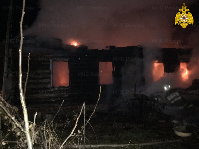 При пожаре в Погарском районе погибли мужчина и женщина