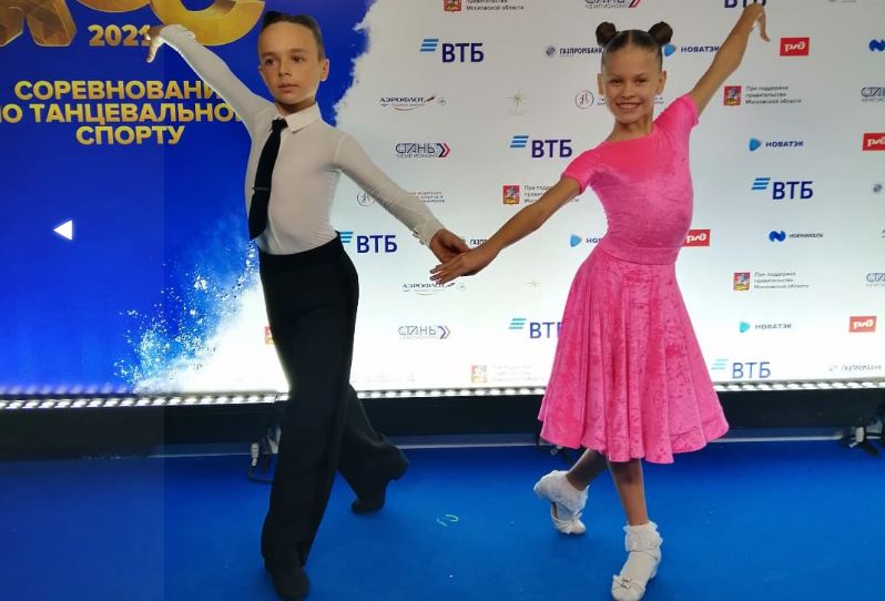 Брянские танцоры из «Фантазии» успешно выступили на всероссийском турнире в Москве