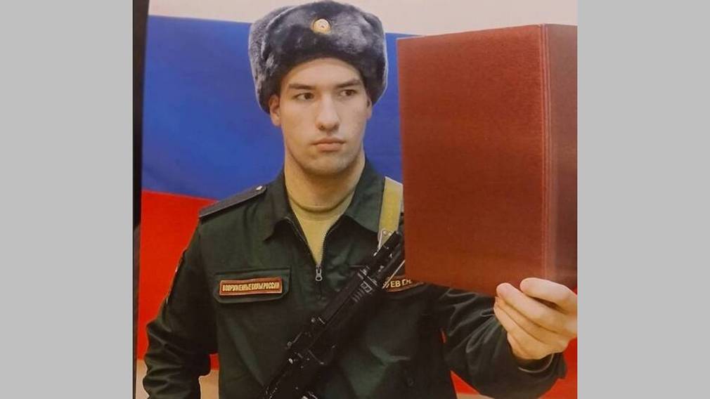 Сын брянского депутата Валуева принял присягу в армии