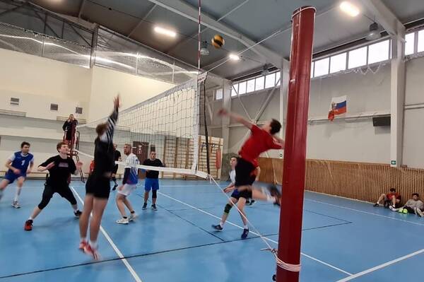 В Брянской области прошел волейбольный турнир, посвященный Дню конституции