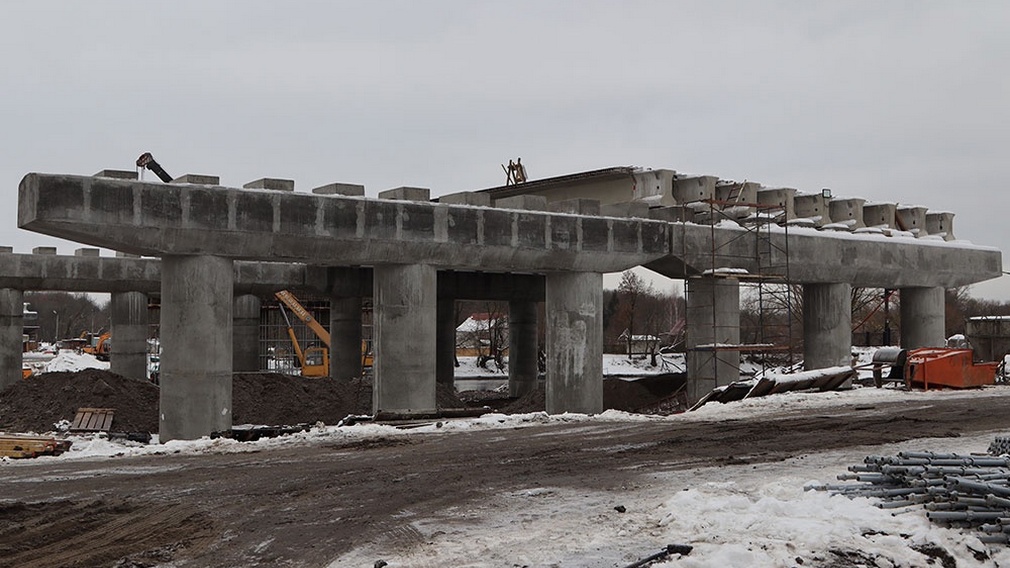 Еще 200 миллионов рублей до конца года направят на строительство дороги-дамбы Брянск 1 – Брянск 2