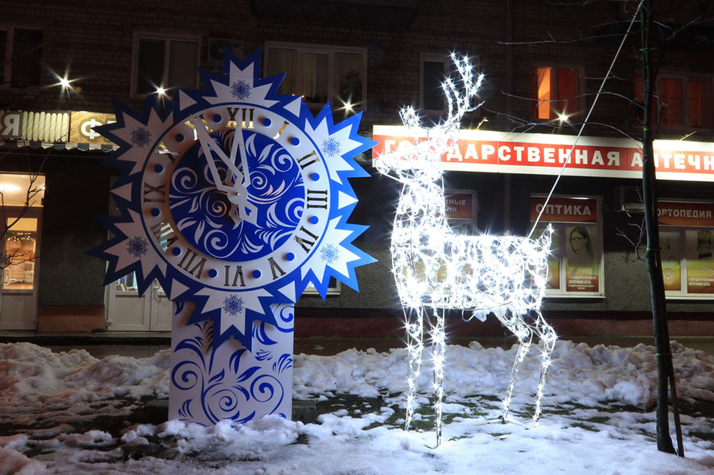 В Брянске к Новому году появились новые инсталляции