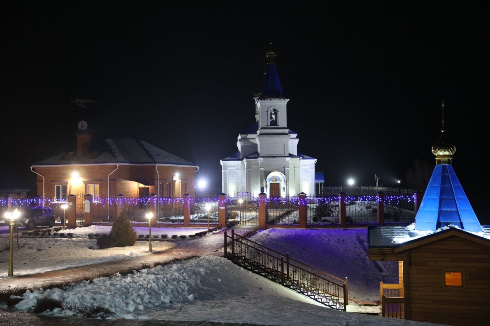Открытие храмовой ёлки в Алешинке Навлинского района
