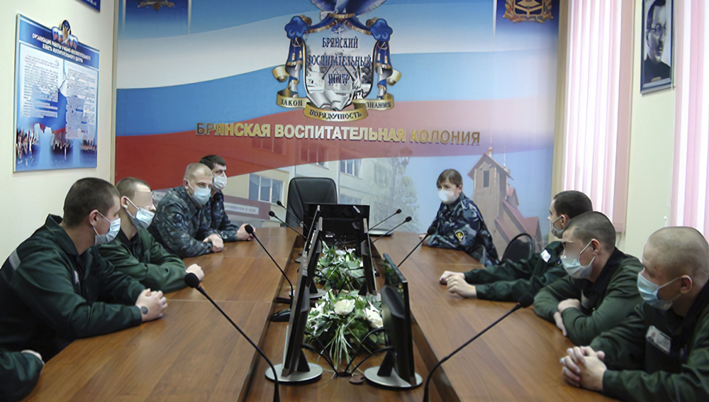 Брянскую воспитательную колонию посетили сотрудники УФСИН России по Курской области