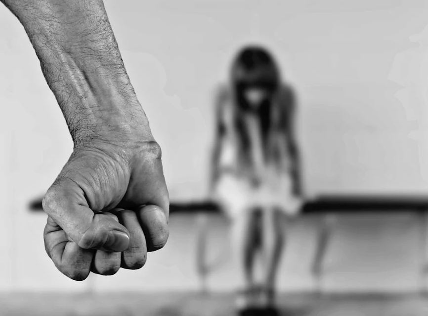 Брянского уголовника осудили за жестокое изнасилование и смертельное избиение