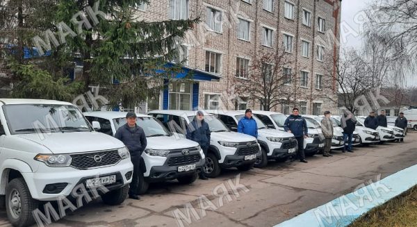 В Новозыбкове больница получила новые автомобили и оборудование