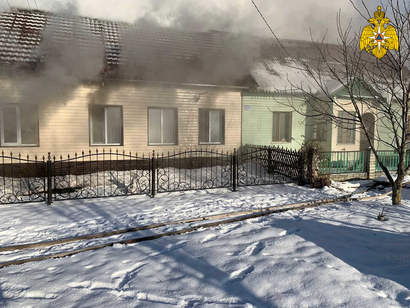 В Бежицком районе Брянска сгорел дом