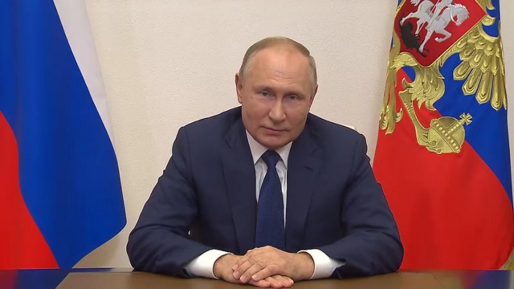 Брянская делегация выслушала выступление президента Путина на съезде ЕР