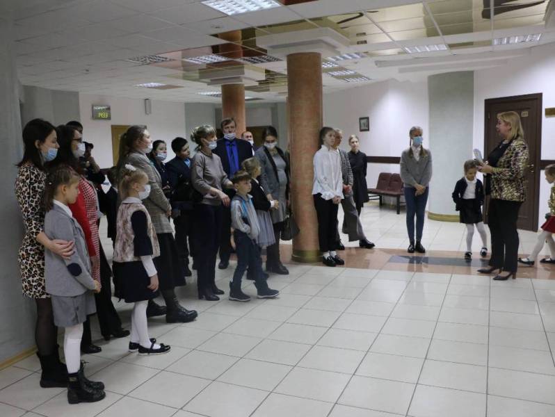 В Брянске наградили победителей конкурса сочинений, посвященного Дню юриста