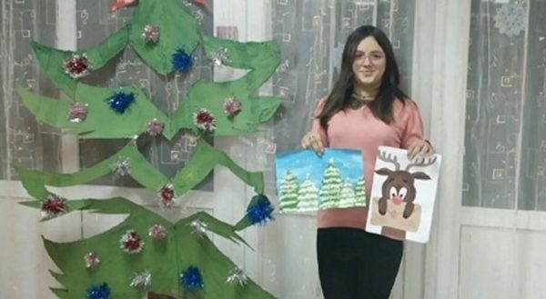Юные художники из Суземского района рисуют «зимние фантазии»