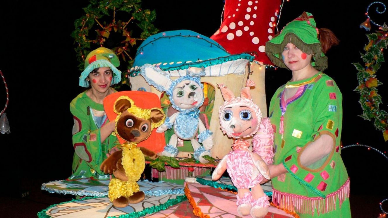 4 января Брянскому областному театру кукол исполняется 50 лет
