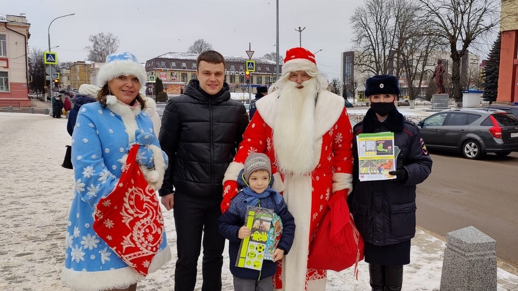 В районах области прошли новогодние акции с участием ГИБДД