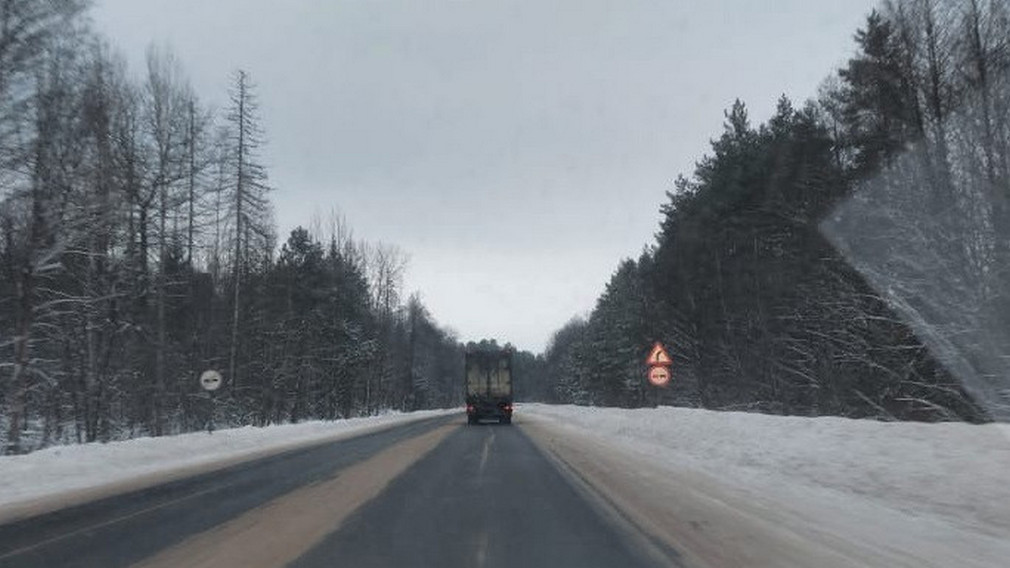 Жители города Фокино просят помочь разобраться с дорожными знаками