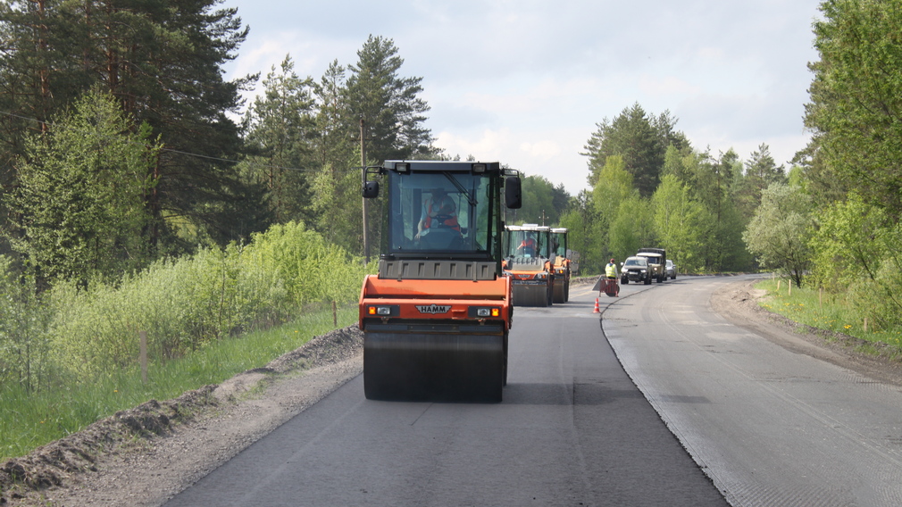В Брянской области в 2022 году отремонтируют 440 км дорог