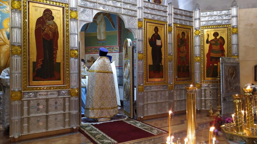 В Дятьковском храме вознесли молитвы о скончавшемся депутате облдумы Федоре Дмитруке
