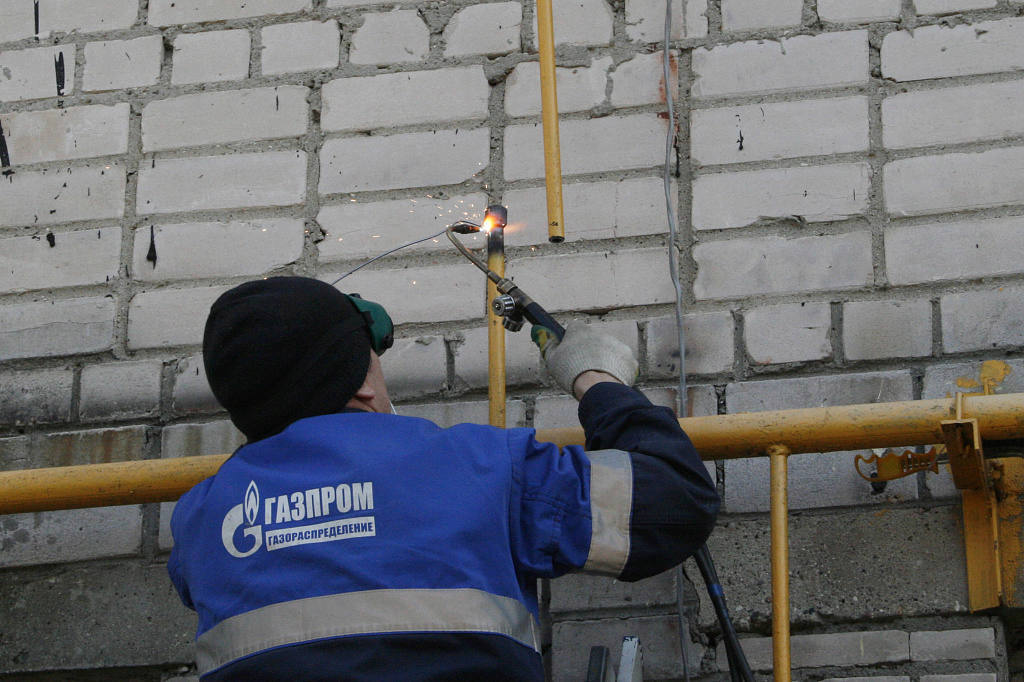 В брянском селе Глинищево застройщик «забыл» подключить новый дом к газоснабжению