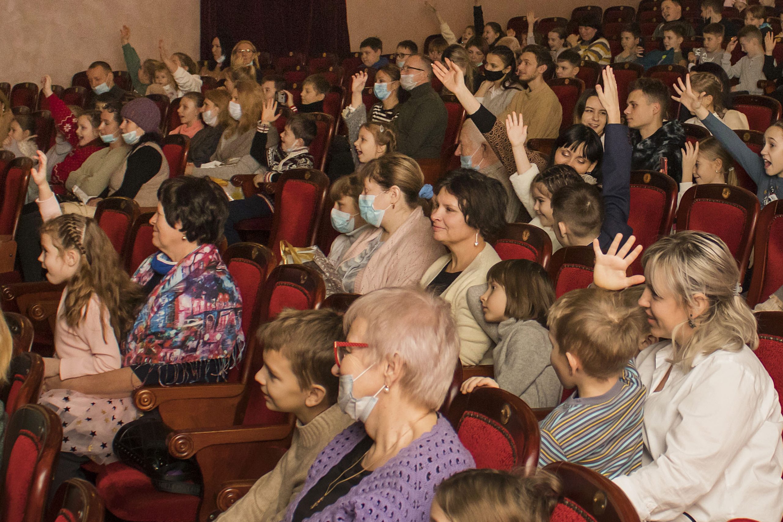 На спектакли театра драмы в Брянске в новогодние праздники пришли 10 тысяч зрителей