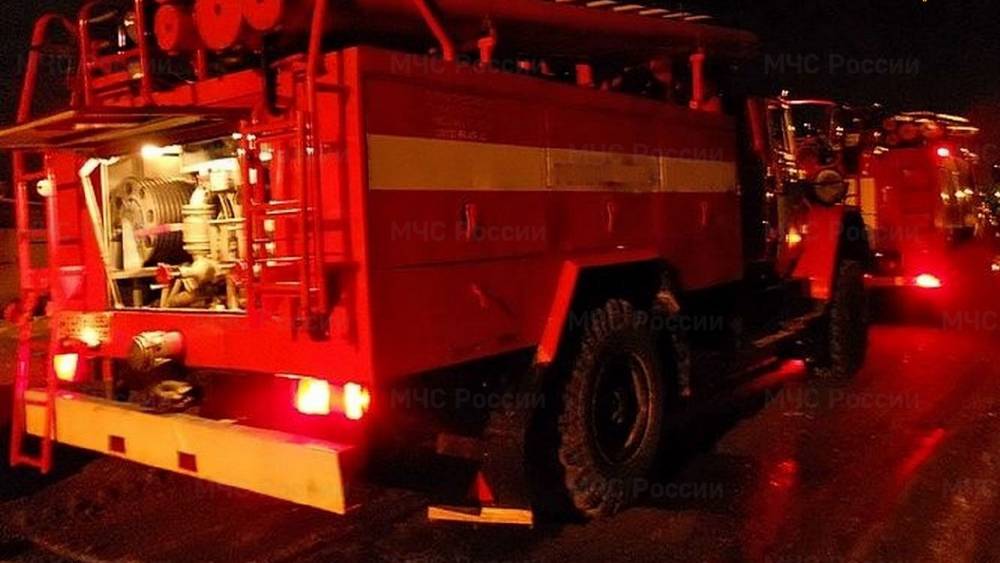 Несколько человек пострадали в Брянске при пожаре в доме на улице Почтовой