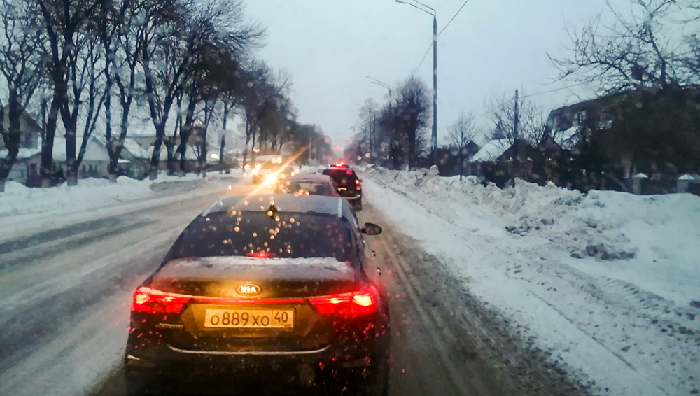 В Брянске в районе автовокзала снова огромная пробка