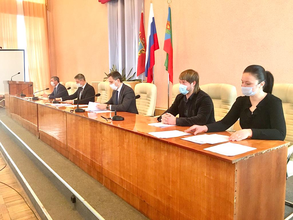В Клинцах состоялось заседание народных депутатов