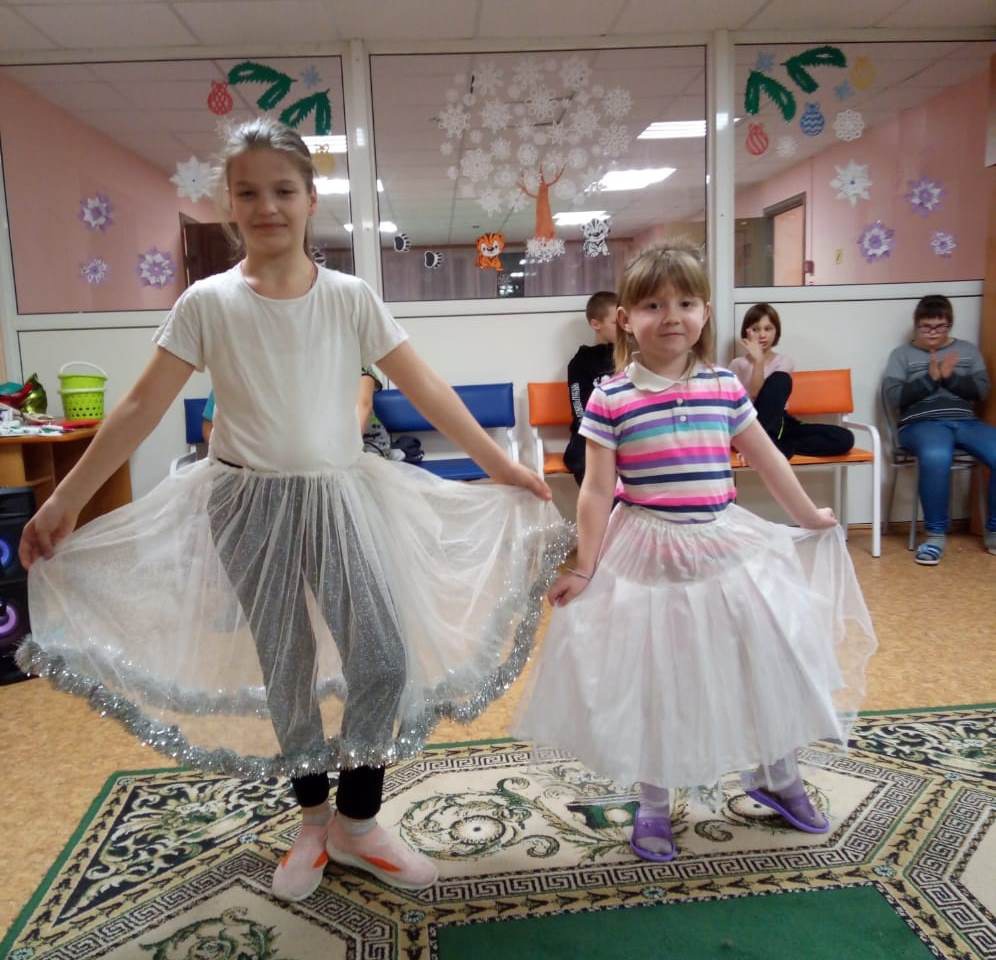 Дети из брянского реабилитационного центра «Озерный» побывали в гостях у Снежинки