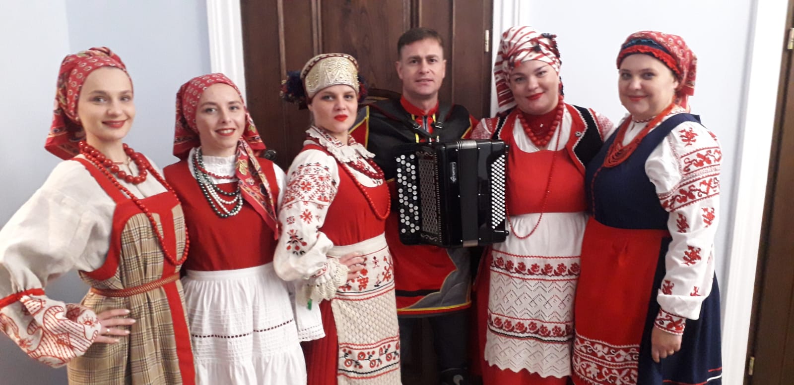 Брянский фольклорный ансамбль «Макоша» представит проект «Масленица-Щебетуха»