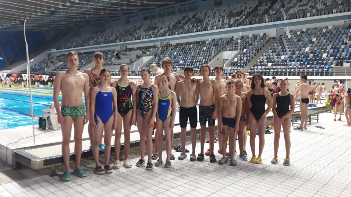 Брянские пловцы на всероссийском турнире в Казани завоевали 14 медалей различного достоинства