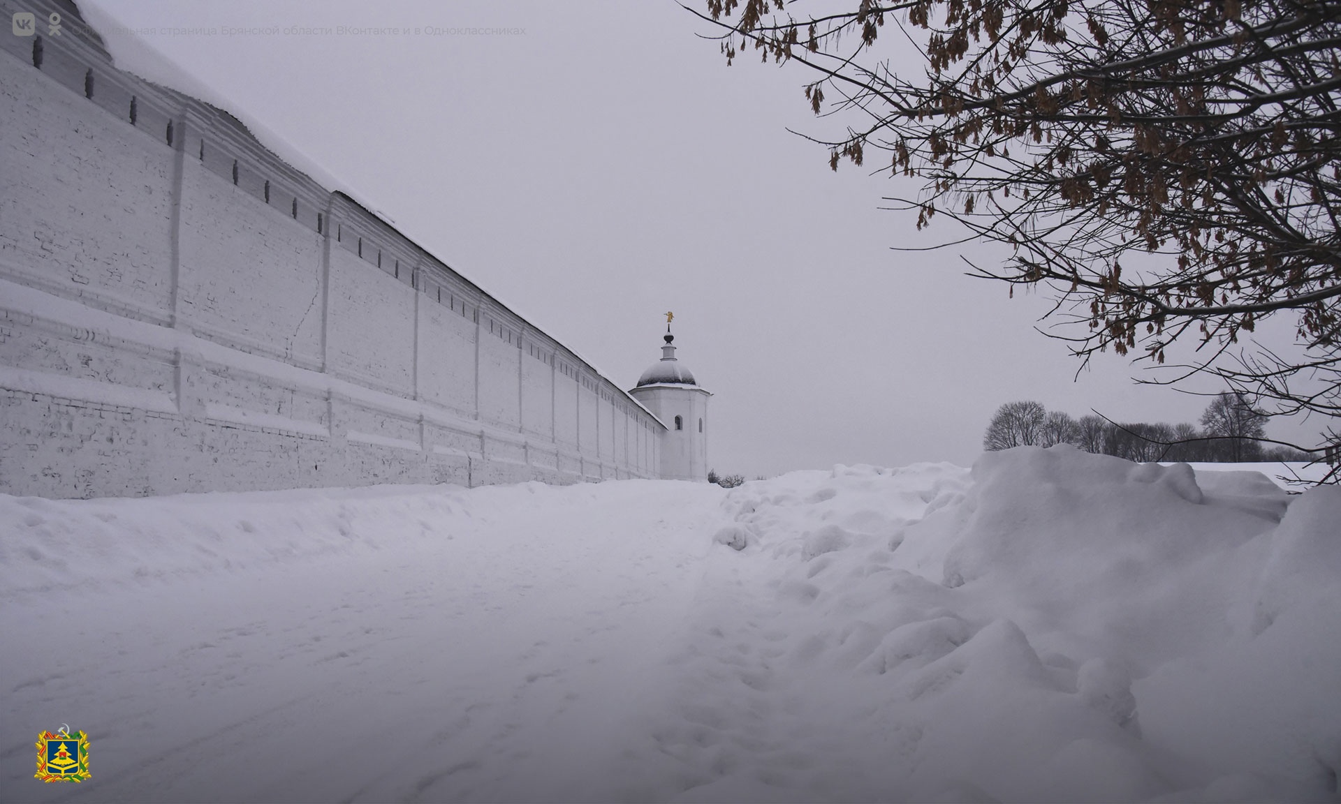 Брянцам показали фото февральского Свенского монастыря и его окрестностей