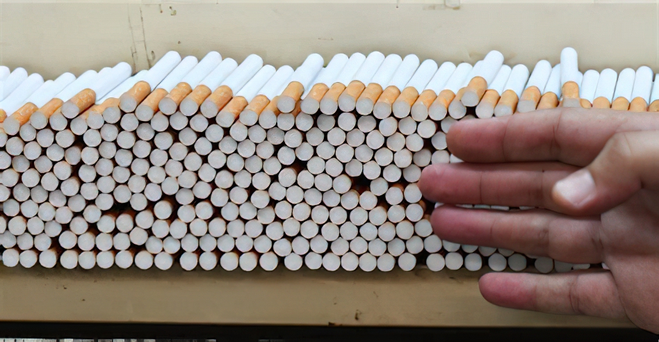 В Жирятинском районе бизнесмен торговал сигаретами возле школы