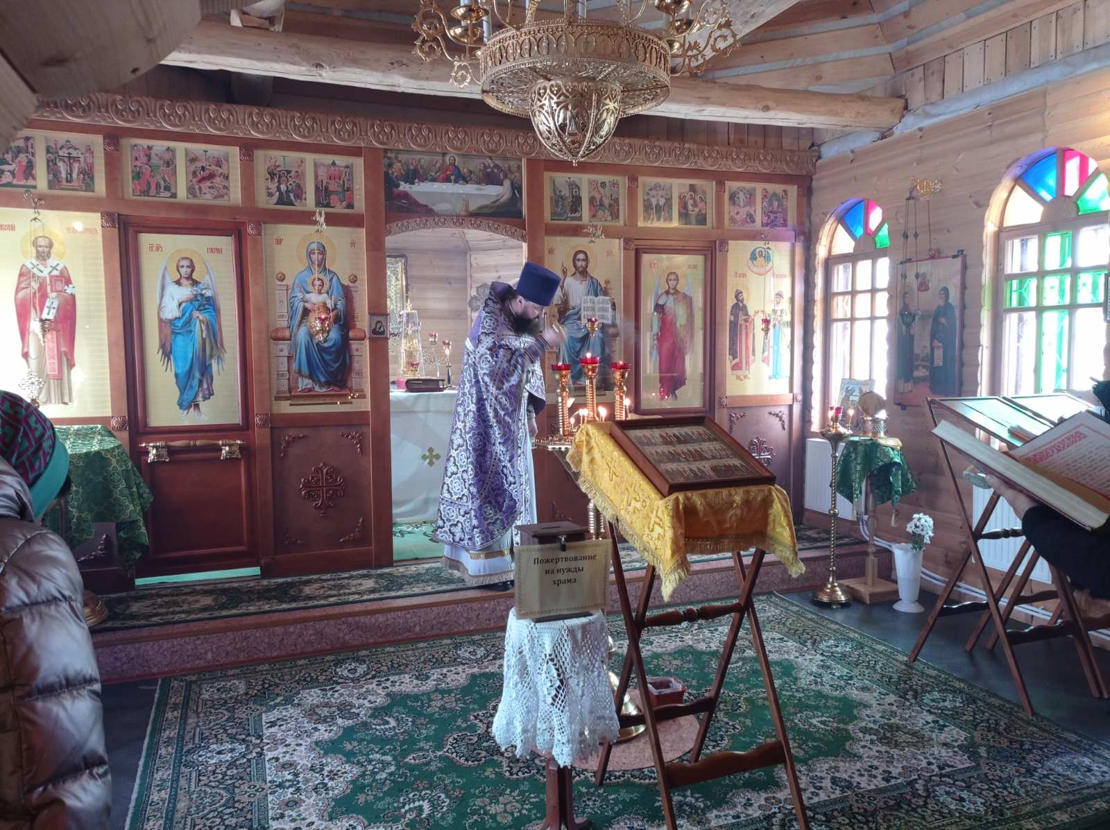 Православные брянцы отмечают Вселенскую Родительскую субботу