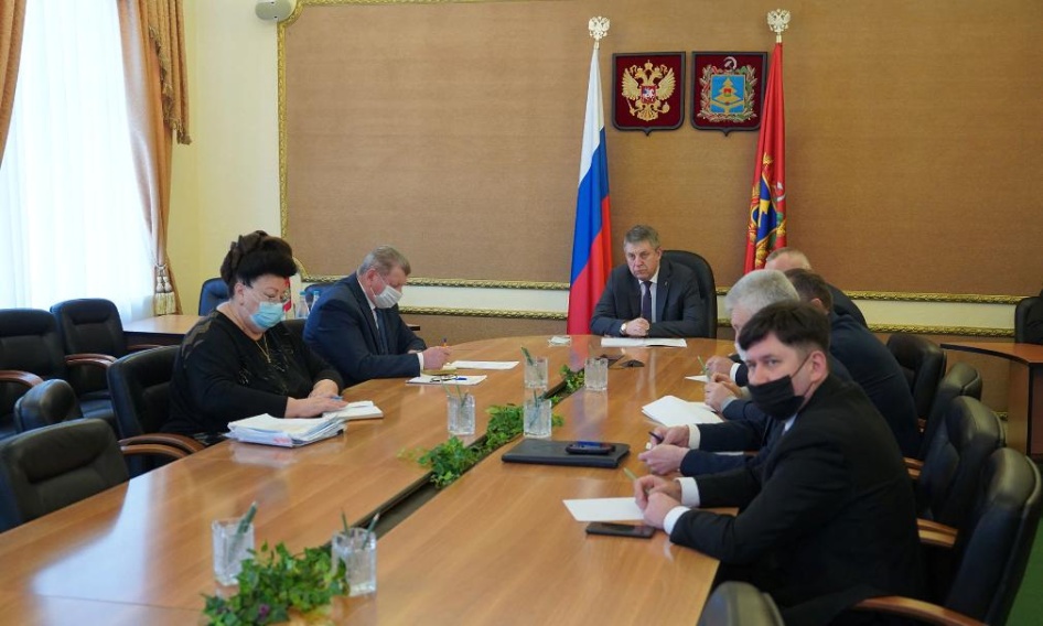 Губернатор Александр Богомаз принял участие в совещании под председательством вице-премьера Марата Хуснуллина