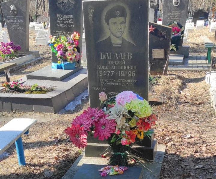 Росгвардейцы почтили память брянского героя, погибшего при исполнении воинского долга