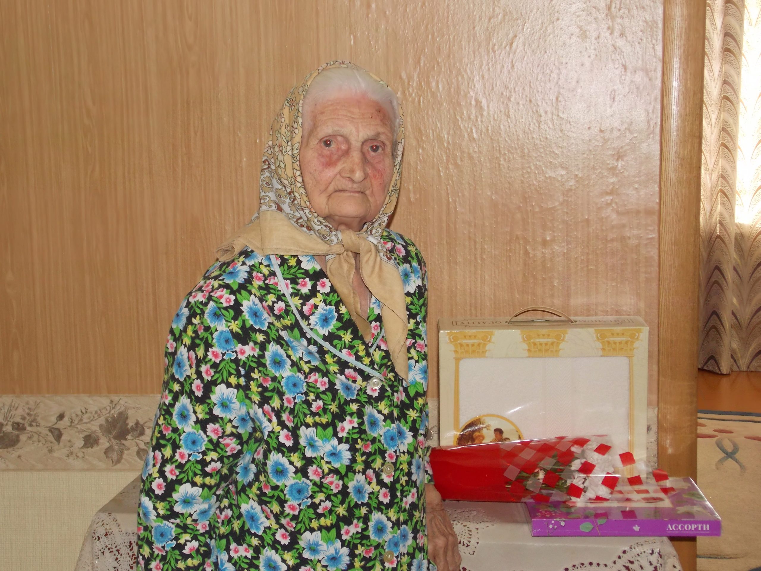 В Брасовском районе поздравили труженицу тыла с 95-летием