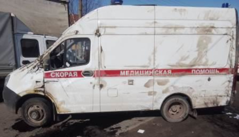 В ДТП с машиной скорой помощи в Брянске пострадали пациент и его жена