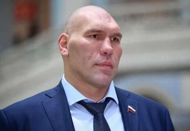 Брянский депутат Николай Валуев призвал россиян игнорировать фейки в сети