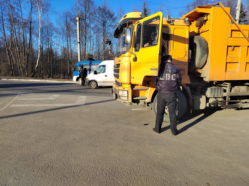 В Брянске за два месяца за нарушение ПДД наказали 70 водителей грузовиков