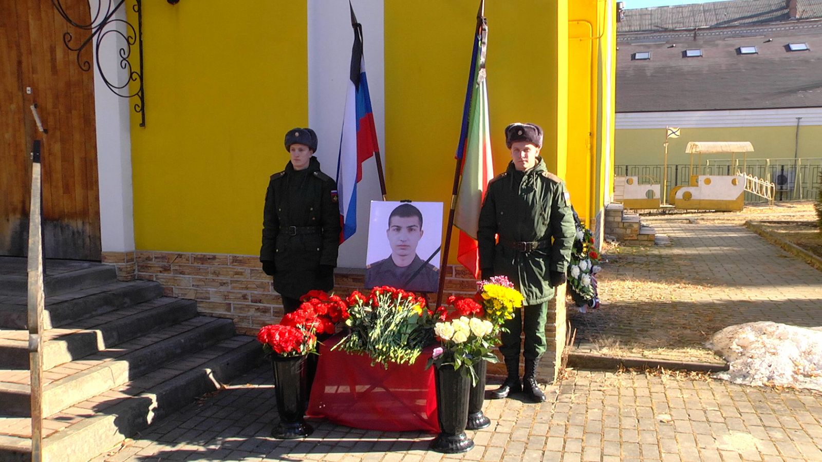 В Клинцах похоронили погибшего в спецоперации на Украине Игоря Цветкова